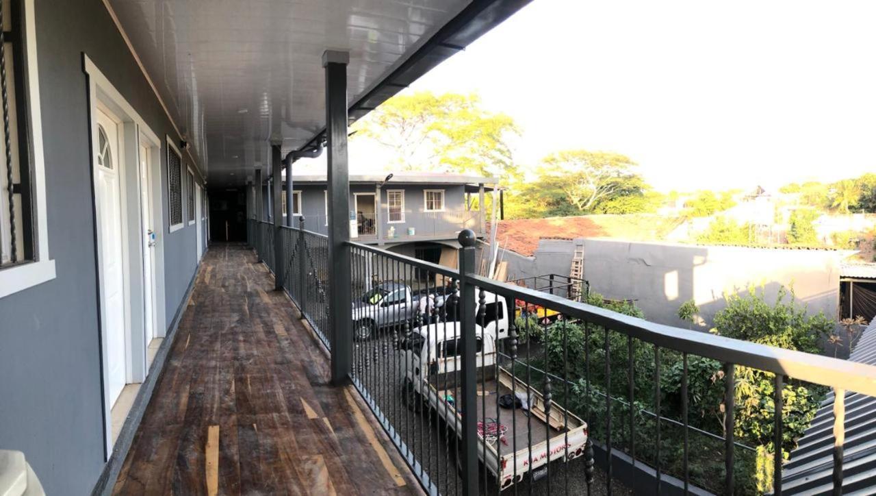 Hostal Don Luis Santa Rosa de Lima ภายนอก รูปภาพ