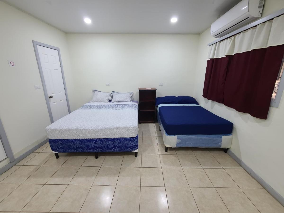 Hostal Don Luis Santa Rosa de Lima ภายนอก รูปภาพ