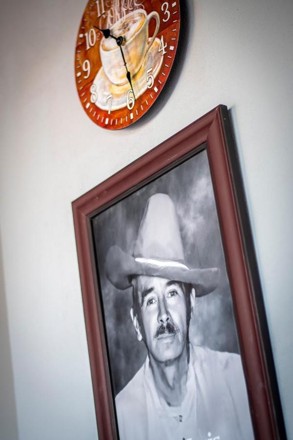 Hostal Don Luis Santa Rosa de Lima ภายนอก รูปภาพ